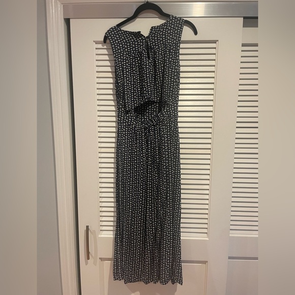 Navy blue patterned dress - Picture 2 of 4